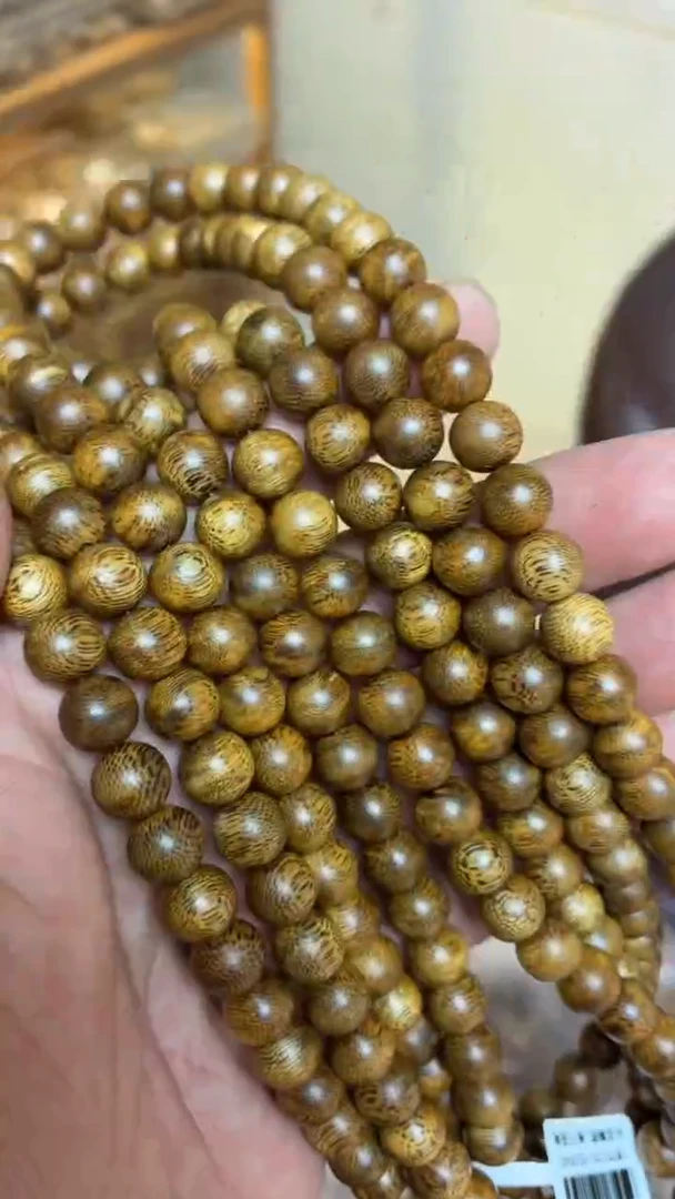 沉香手串海南莺歌绿圆珠长串0.9+多样性发其一