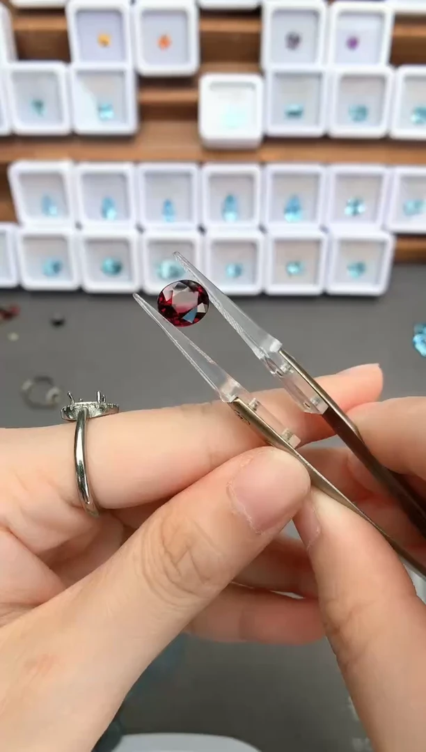 未镶嵌裸石定制石榴石3.23ct