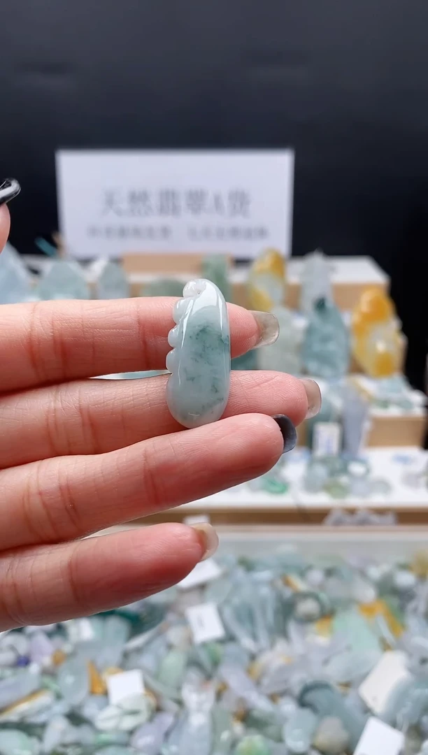 翡翠未镶嵌吊坠(不含链)111福瓜