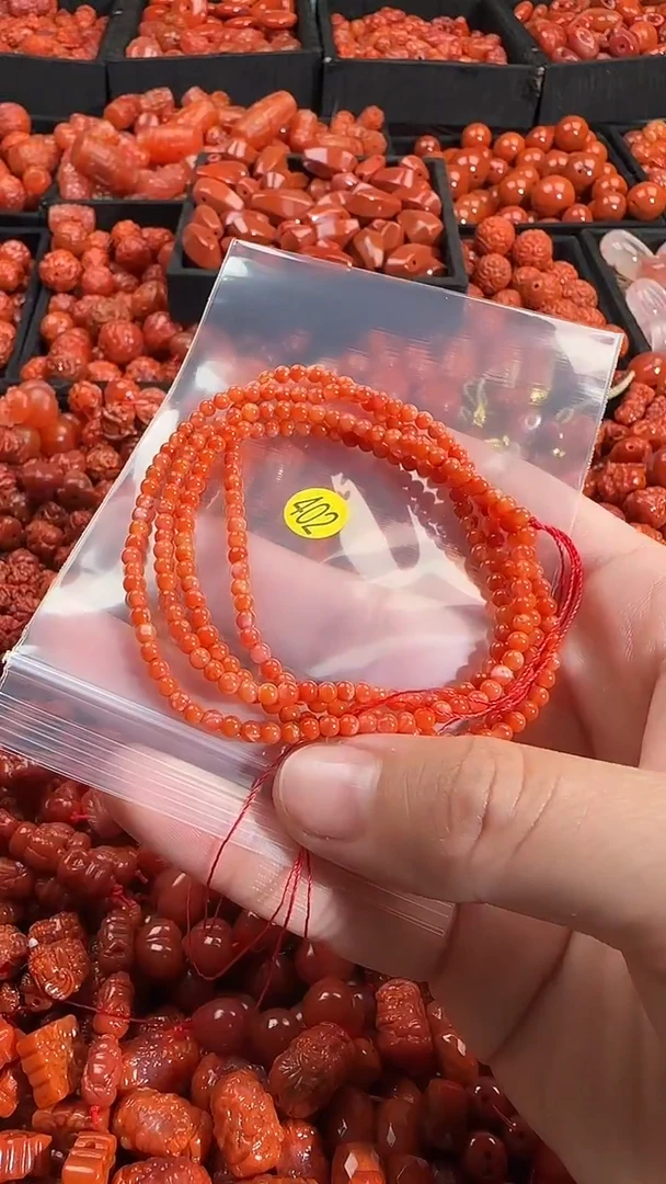 颈饰未镶嵌南红玛瑙1