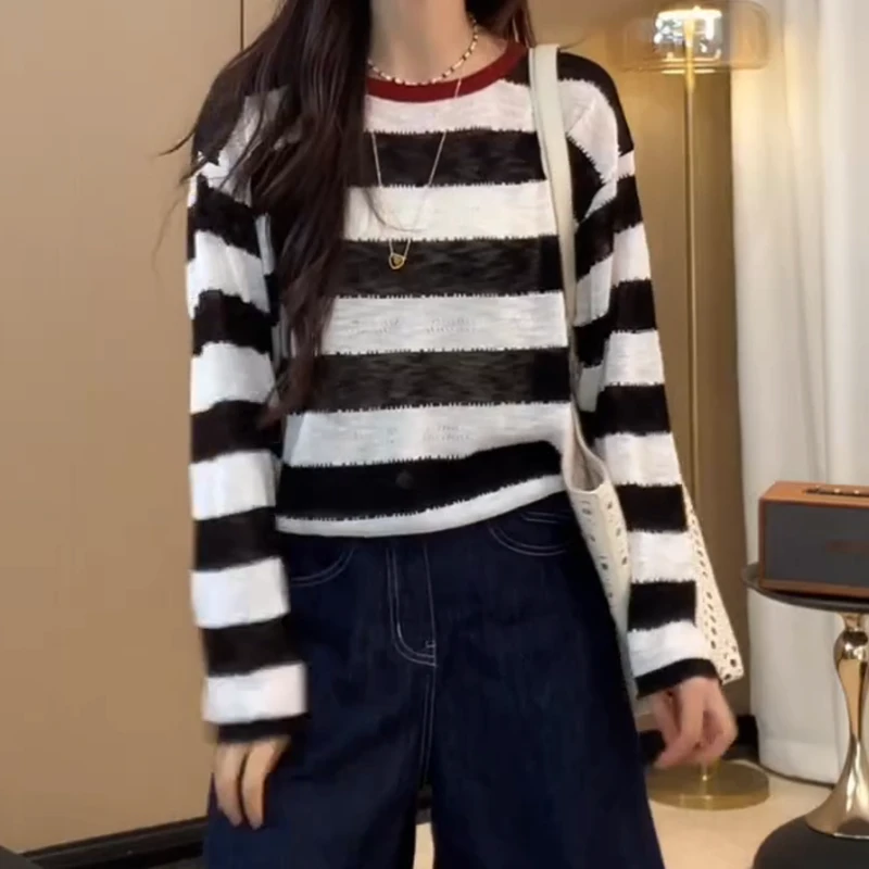 【极简撞色条】新款女款气质薄款漂亮独特小衫时尚百搭LK2505470