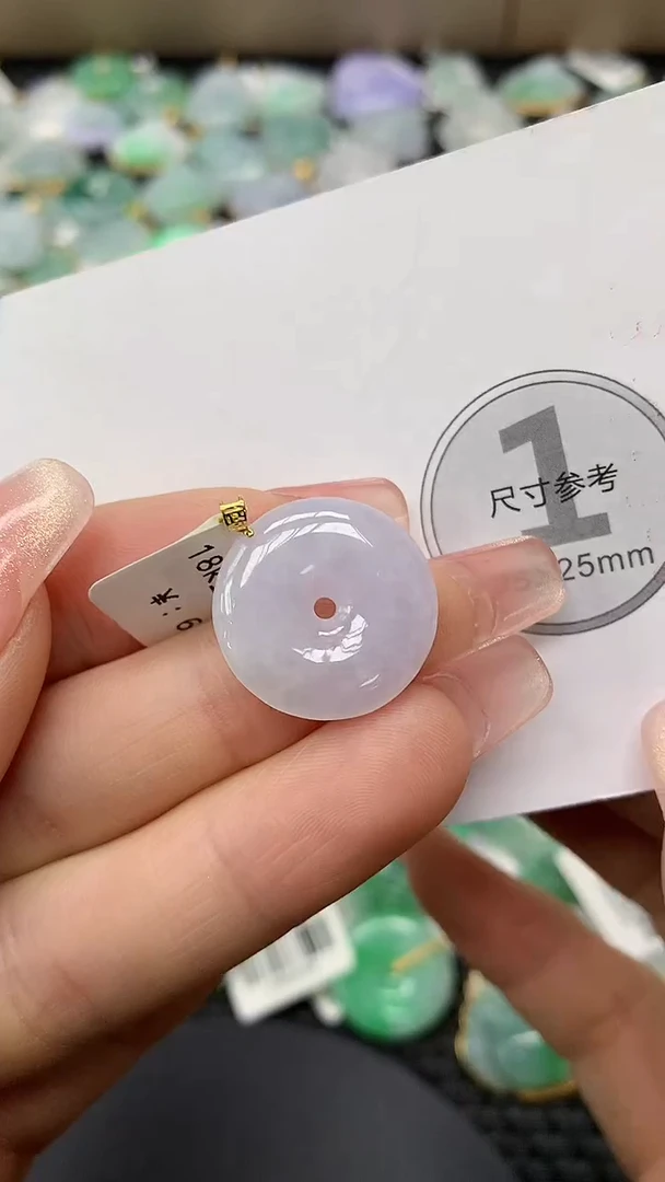 颈饰18K金镶嵌翡翠 11111111111