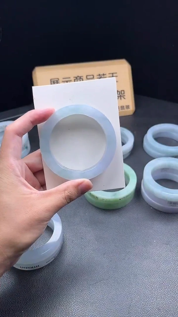 未镶嵌手镯定制翡翠?****?定制