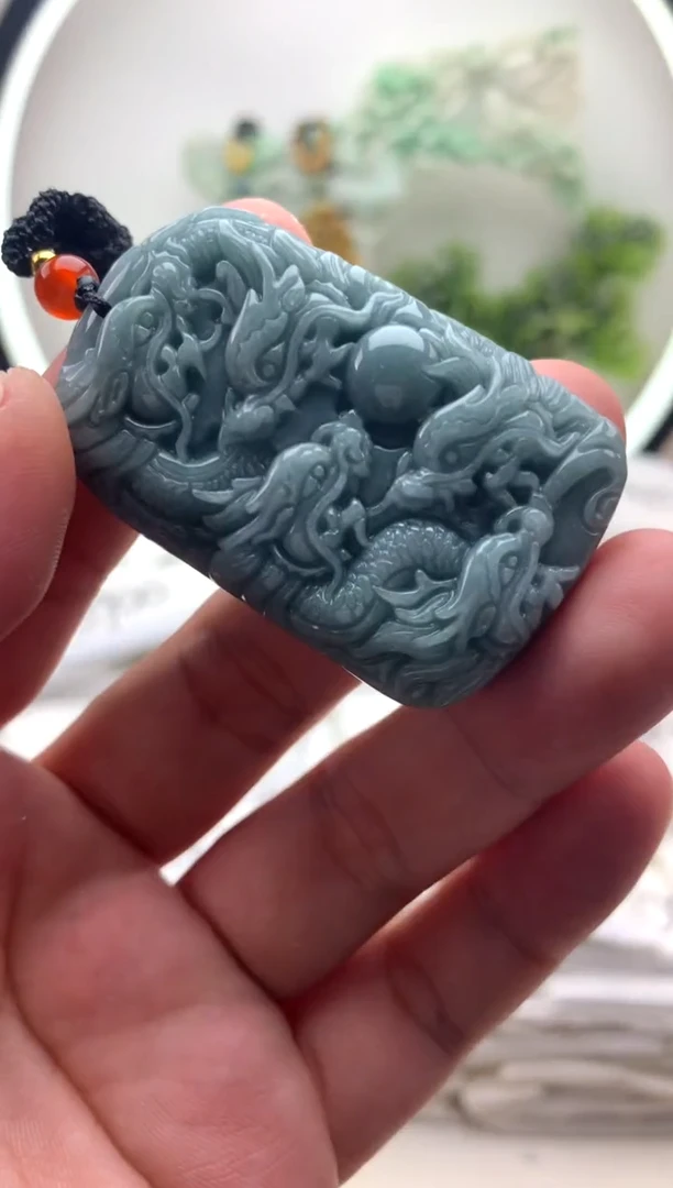 颈饰未镶嵌翡翠九龙1