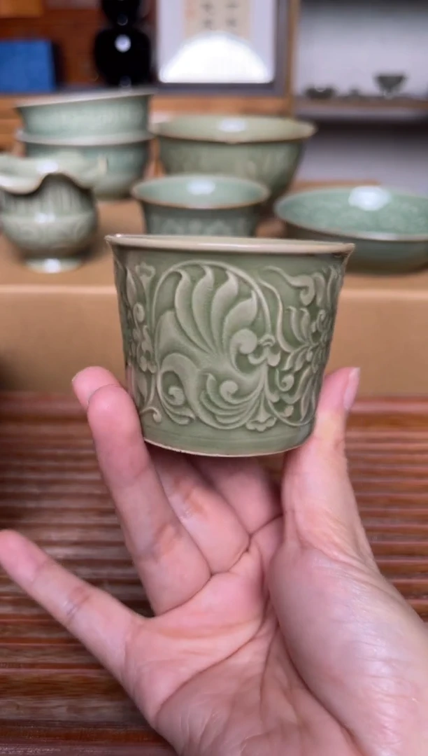 瓷器耀州窑金银花主人杯 微瑕