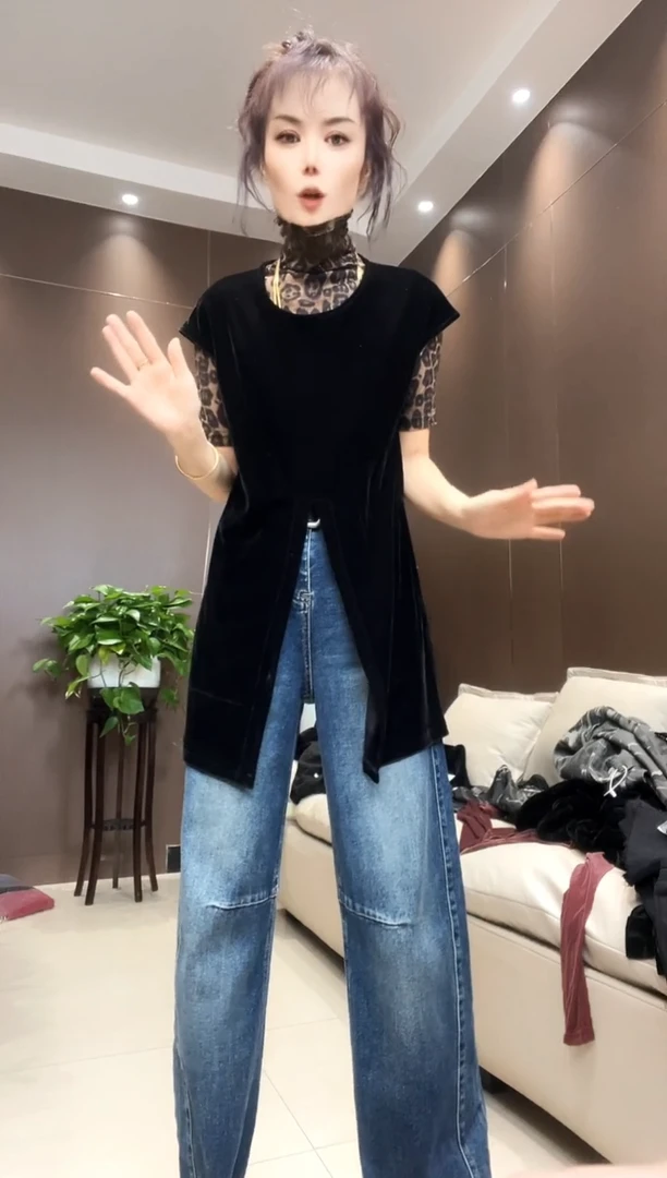 大漂亮黑色前开气背心长