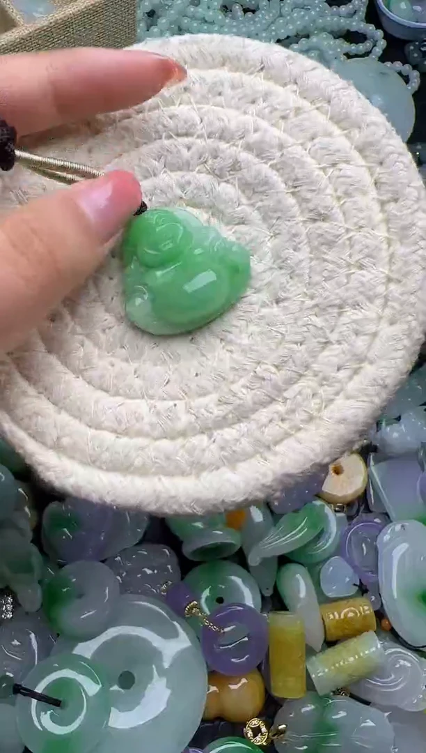 翡翠未镶嵌颈饰天然缅甸翡翠吊坠