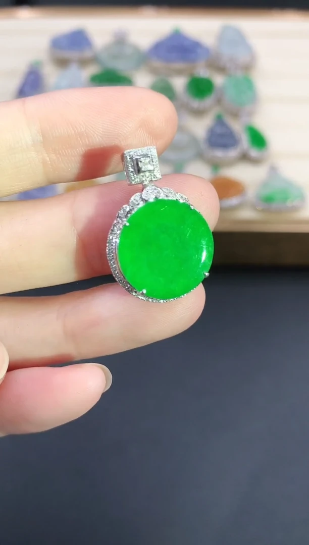 翡翠18K金镶嵌吊坠(不含链)无事牌|6800