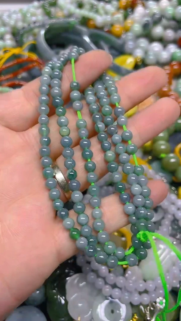 颈饰未镶嵌翡翠4mm/ Z /翡翠A货，一件也是批发价