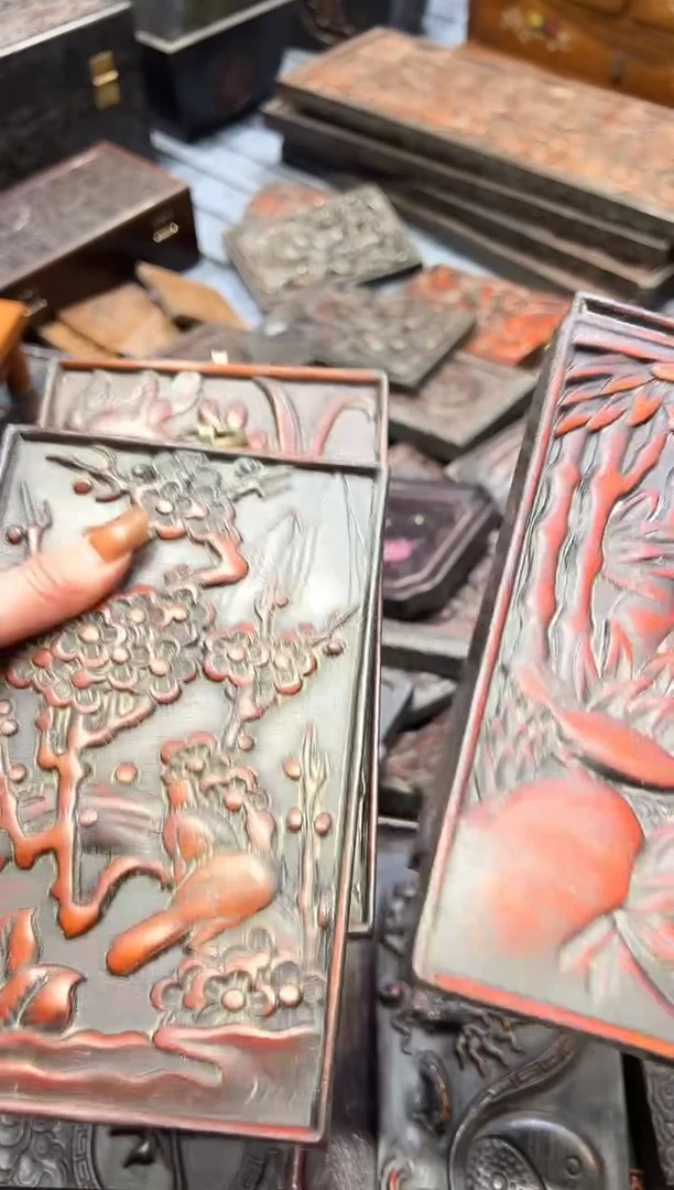 木紫檀雕刻一物一拍