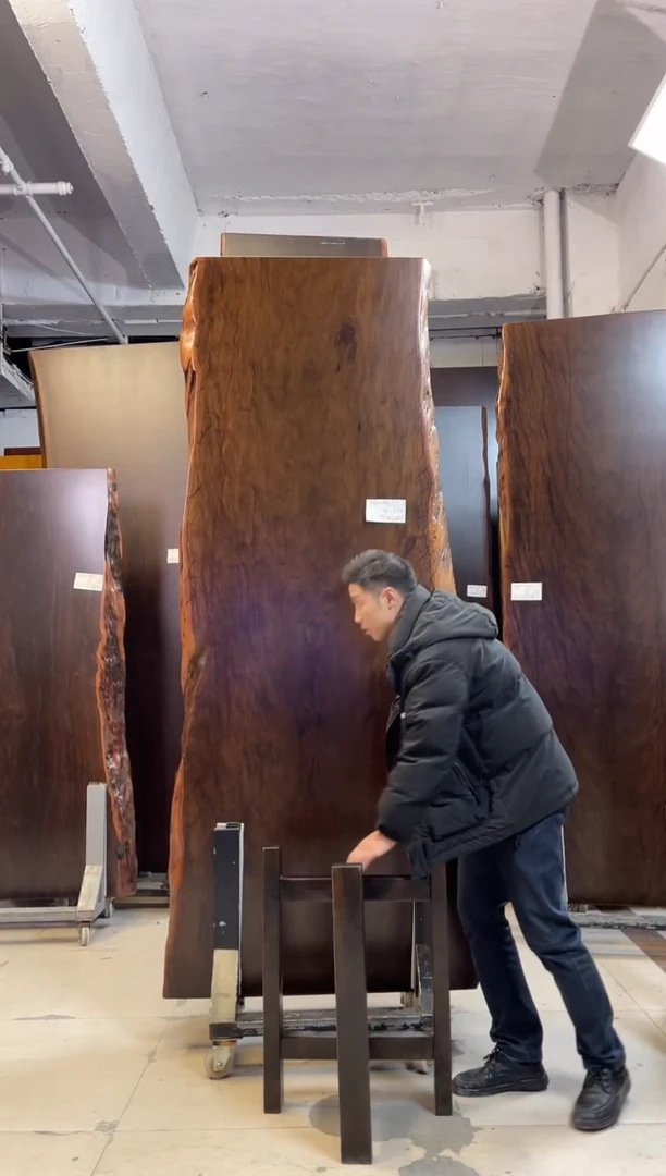 AD-447大叶紫檀235*90*8.5加黑三角支架*2