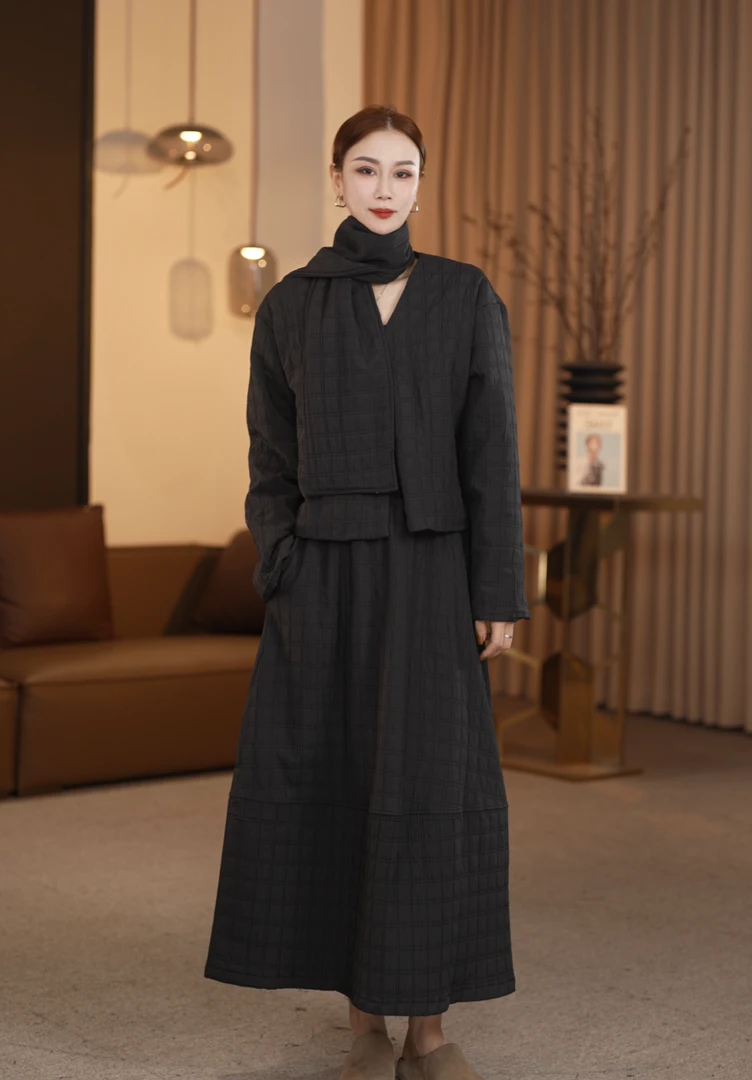 XILIHUI/喜丽荟【两件套】时尚新款 长款气质轻奢经典套装  775