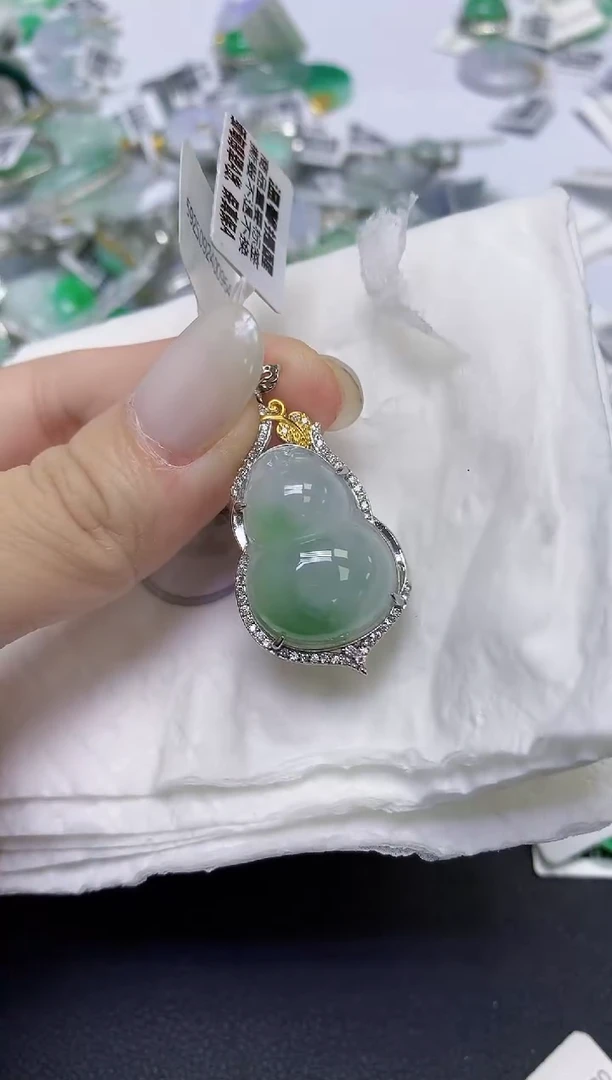 颈饰未镶嵌翡翠天然缅甸翡翠A货百元以上9元证书费自理
