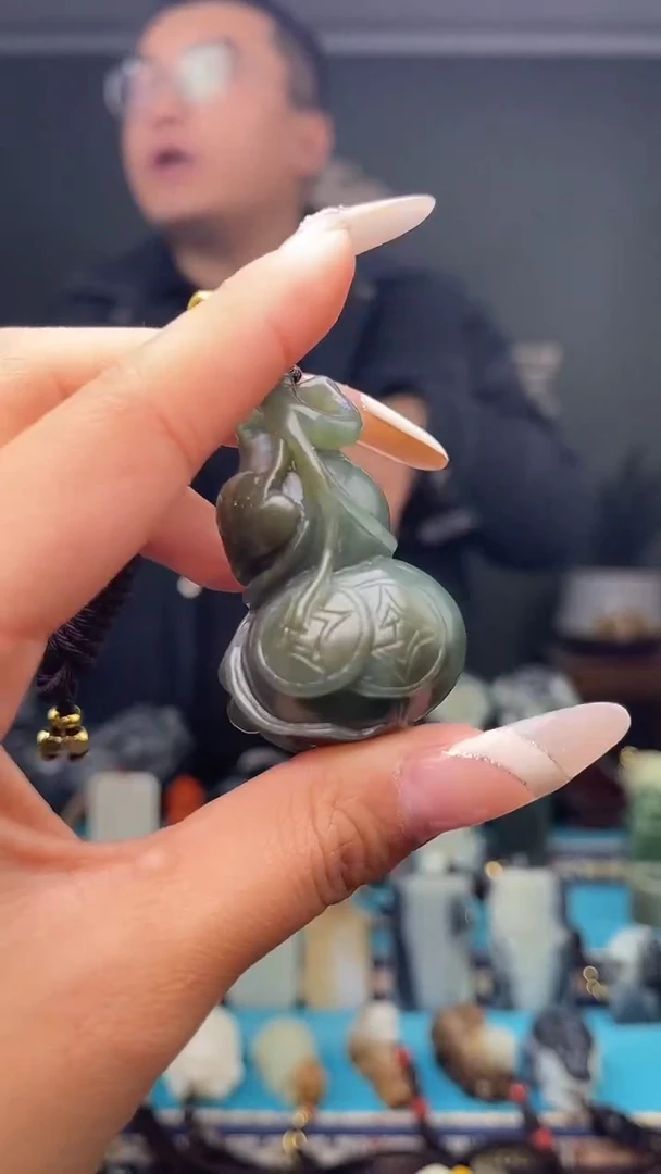 未镶嵌和田玉挂件1