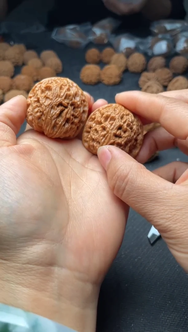 把件文玩核桃w299  水龙纹39尺