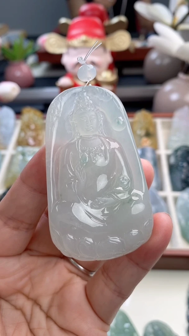 翡翠未镶嵌颈饰素衣