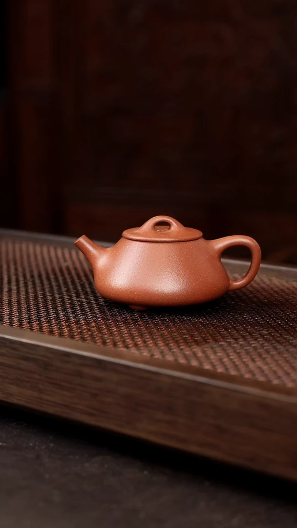 茶壶紫砂红降坡平盖石瓢【带矿标证书】