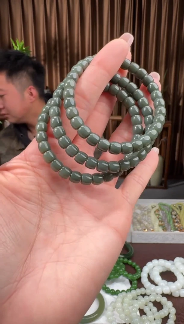 颈饰未镶嵌和田玉21维嘉10.23多样性拍一发一约6*7mm