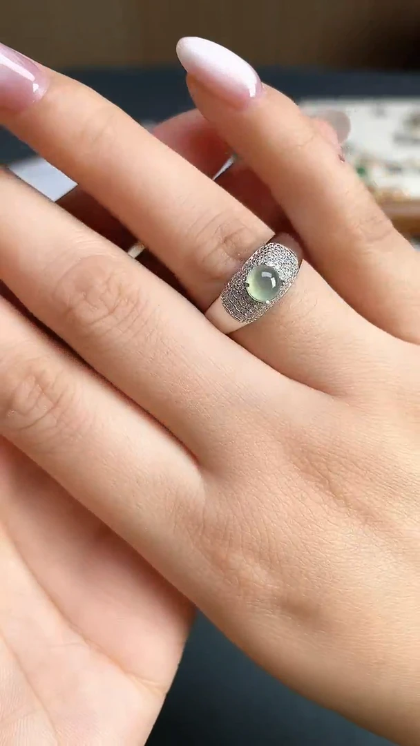 颈饰银S925镶嵌翡翠2025120601