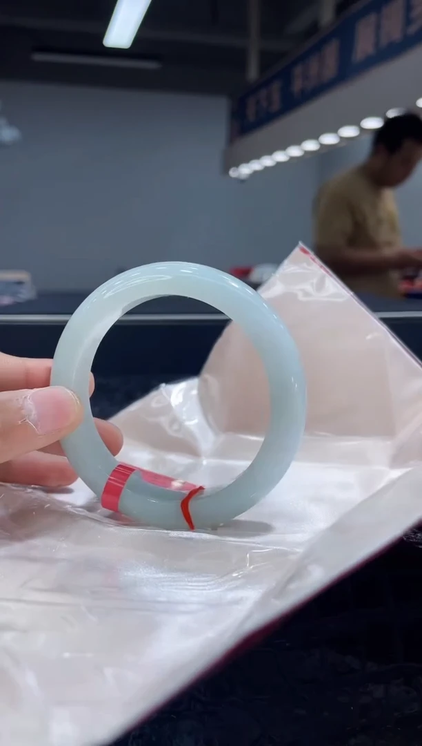 未镶嵌手镯翡翠11