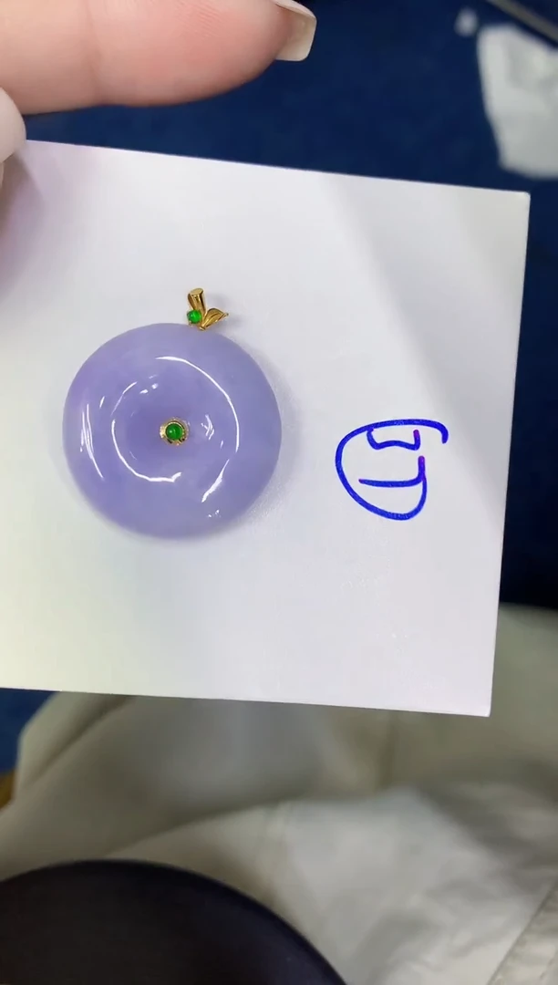 颈饰18K金镶嵌翡翠缅甸天然翡翠A货