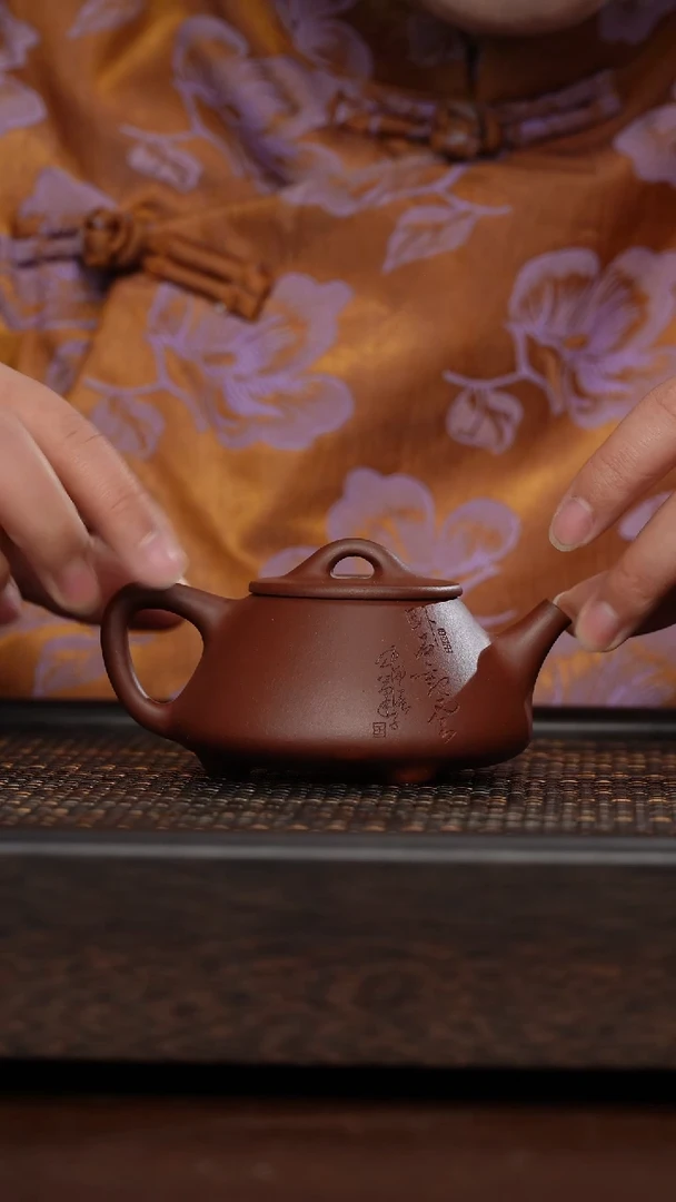 【闪购商品】紫砂茶杯非遗茶器-卧石观云石瓢（底槽清）