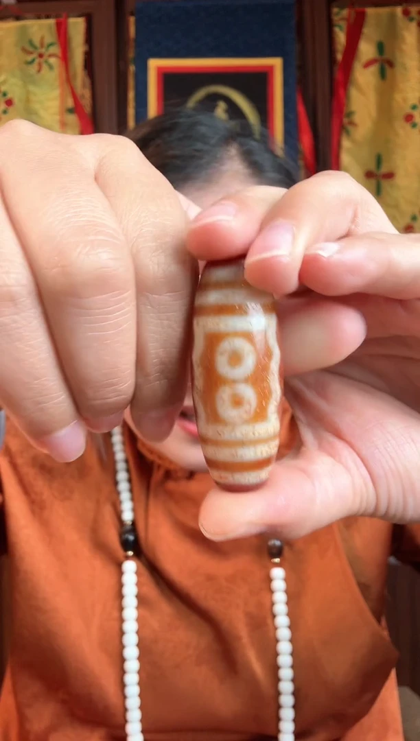 无非金属藏地红肉5眼古珠