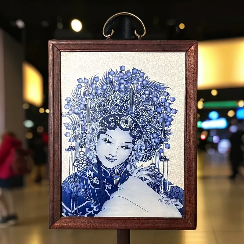 景德镇瓷板画青花花旦手工陶瓷实木边框37*29cm