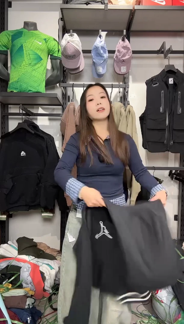 1649编码 瑕疵款直播间过款为准 尺码