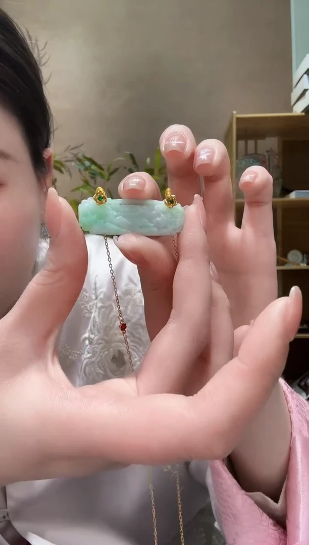 【闪购商品】翡翠颈饰未镶嵌吊坠