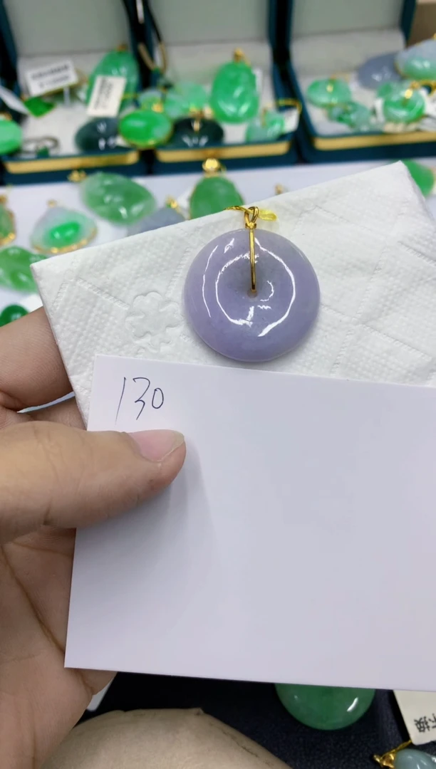 颈饰18K金镶嵌翡翠翡翠