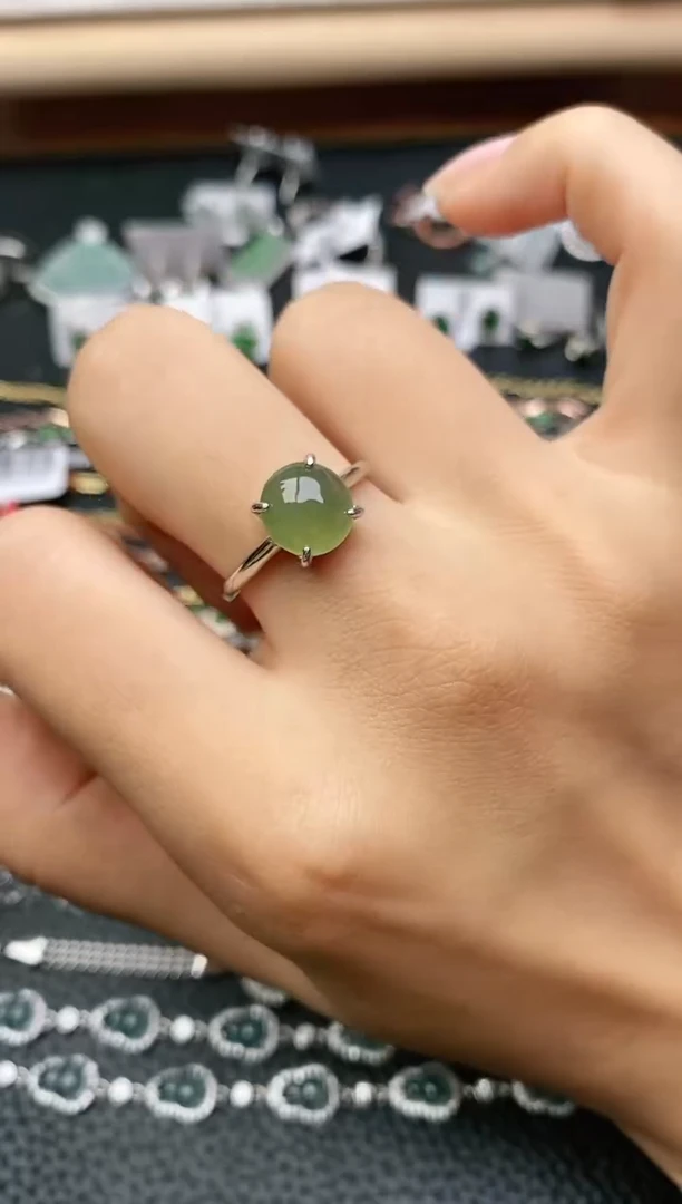 翡翠戒指银S925镶嵌......