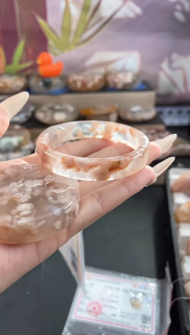 未镶嵌手镯石英质玉55