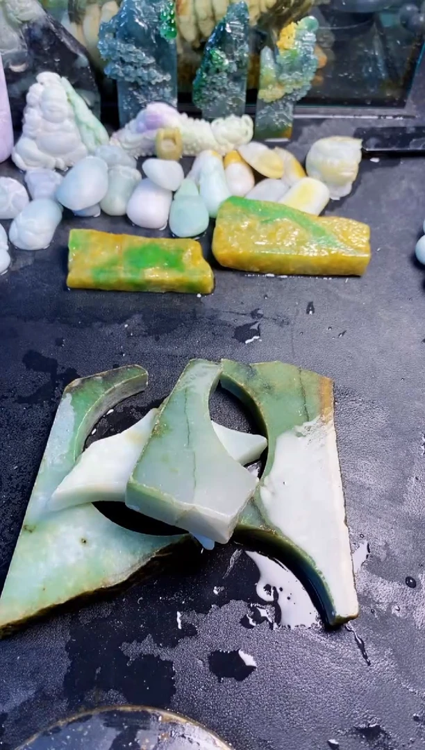 颈饰未镶嵌翡翠天然翡翠129