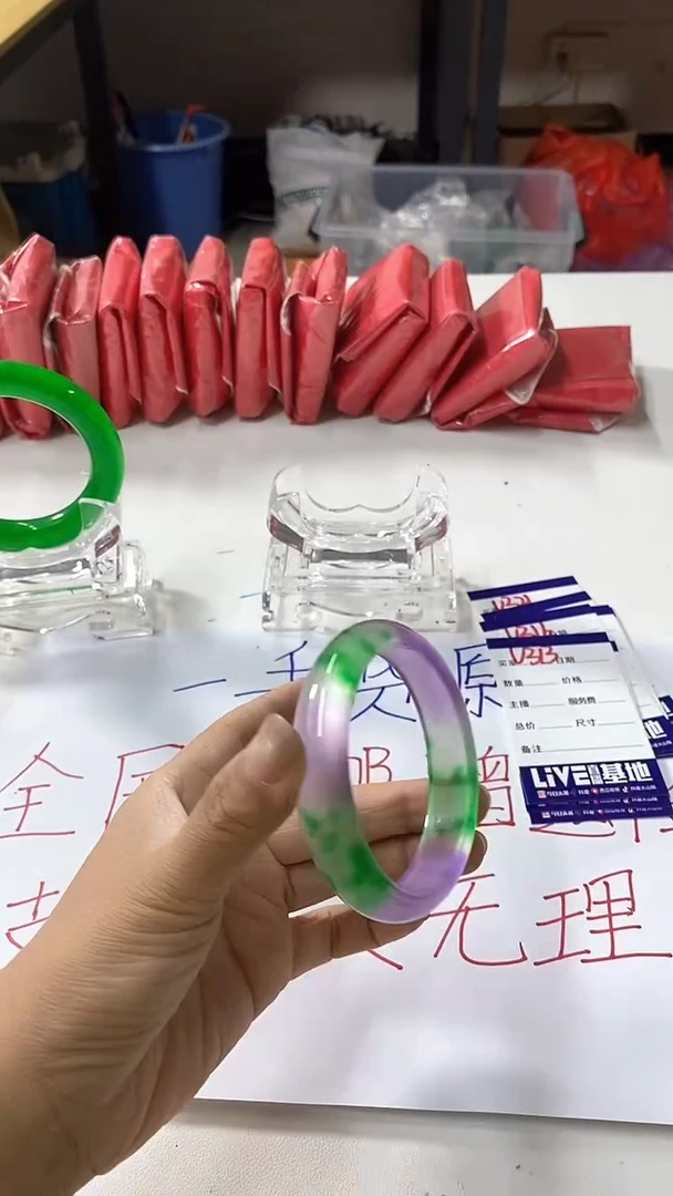 流行美曼德勒真实好看直播间V313
