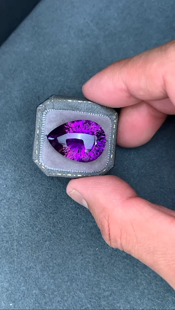 项链未镶嵌水晶18.66克拉