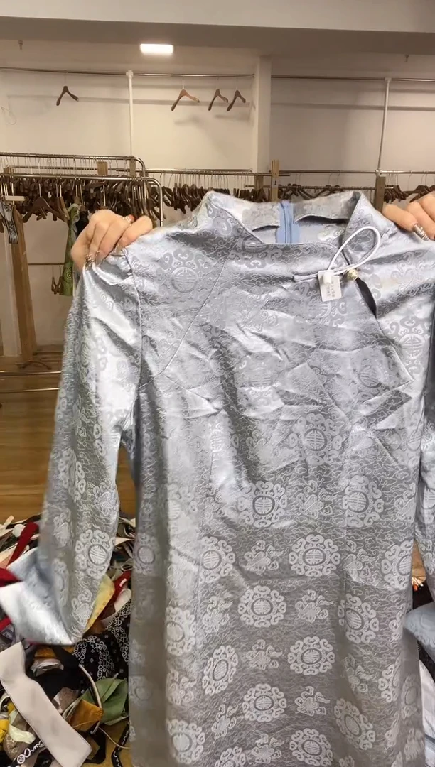 衬衣裙       XL码      115-125斤