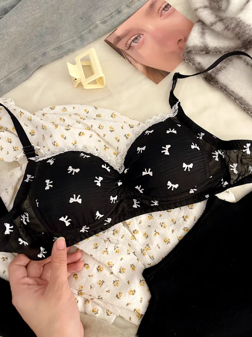 内衣少女薄款显小胸无钢圈上托防下垂学生蝴蝶蕾丝舒适透气文胸罩