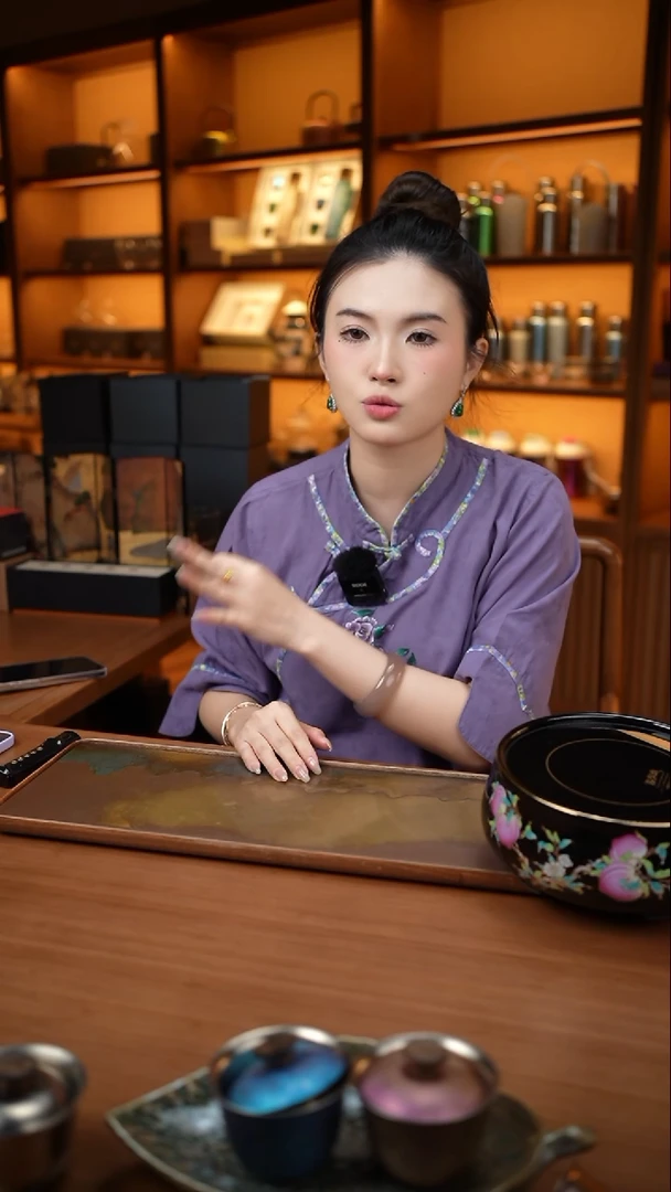 【闪购商品】莺歌烧/五桃献寿亮光黑地炉