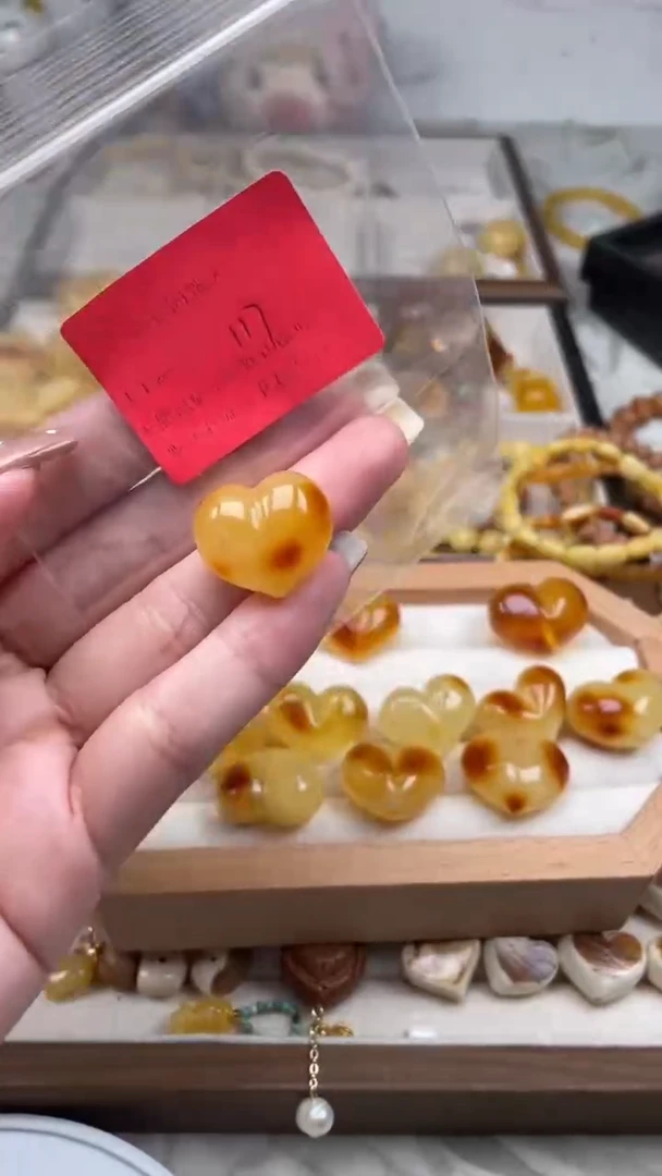 裸石琥珀未镶嵌W*l117/