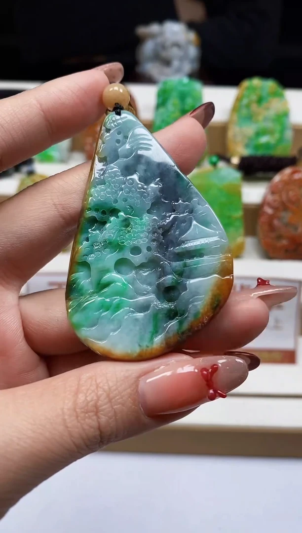 颈饰未镶嵌翡翠翡翠A货