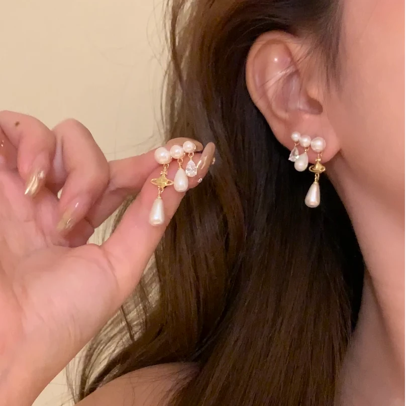 铜合金锆石耳饰 秋冬轻奢水滴星球珍珠耳环女气质高级感耳针耳饰