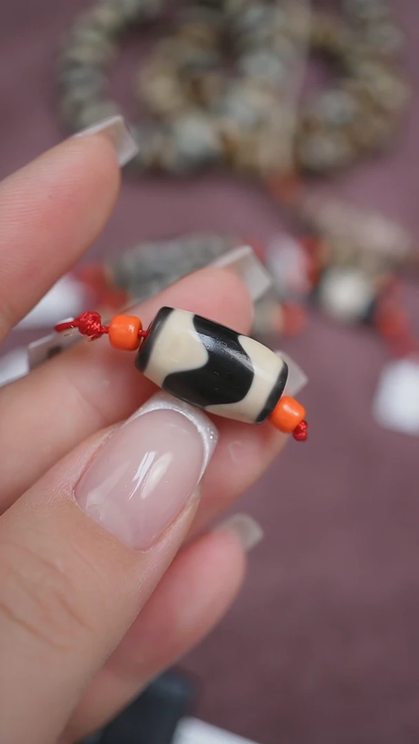 【闪购商品】玛瑙/玉髓颈饰未镶嵌蚀花玛瑙珠定制编绳