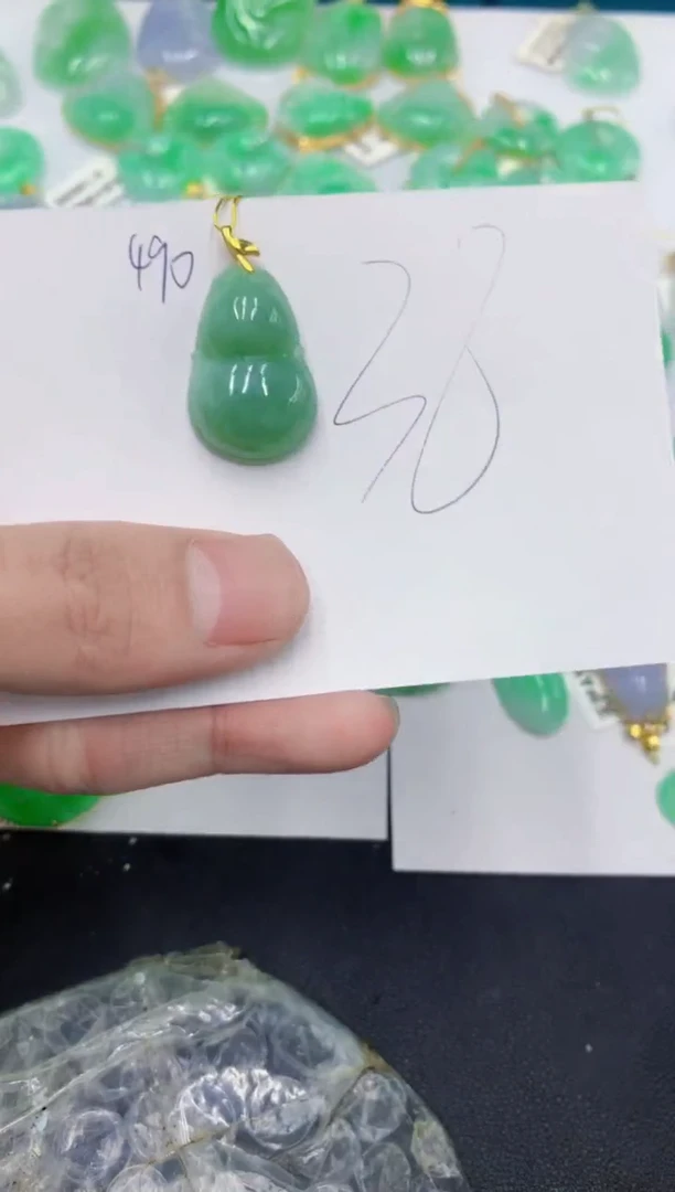 颈饰未镶嵌翡翠1111111