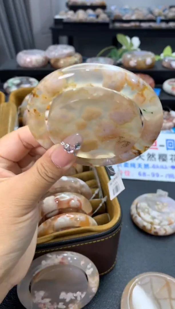 未镶嵌手镯石英质玉61圈口  赠送镯心