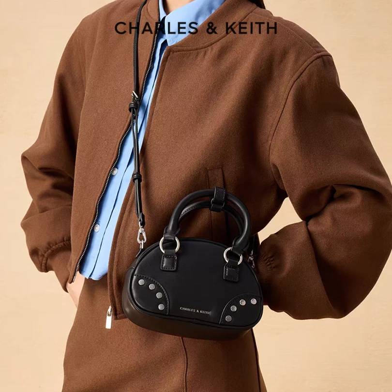 CHARLES & KEITH【琥珀风】明星同款铆钉式设计保龄球包30782707-1
