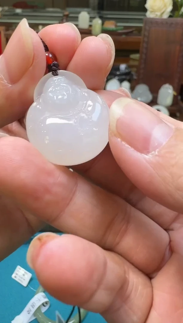 【闪购商品】和田玉吊坠未镶嵌抱抱佛配绳