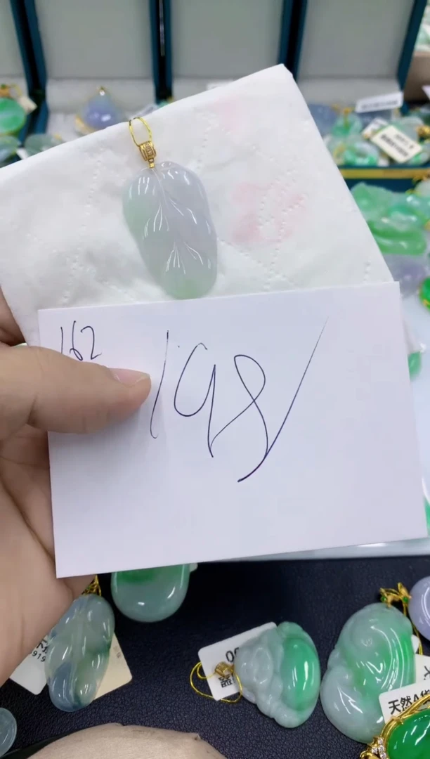 颈饰18K金镶嵌翡翠11111111