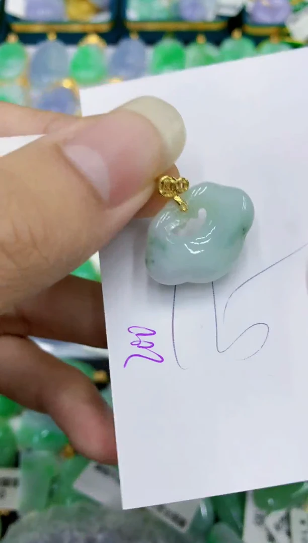 翡翠未镶嵌颈饰1111111111