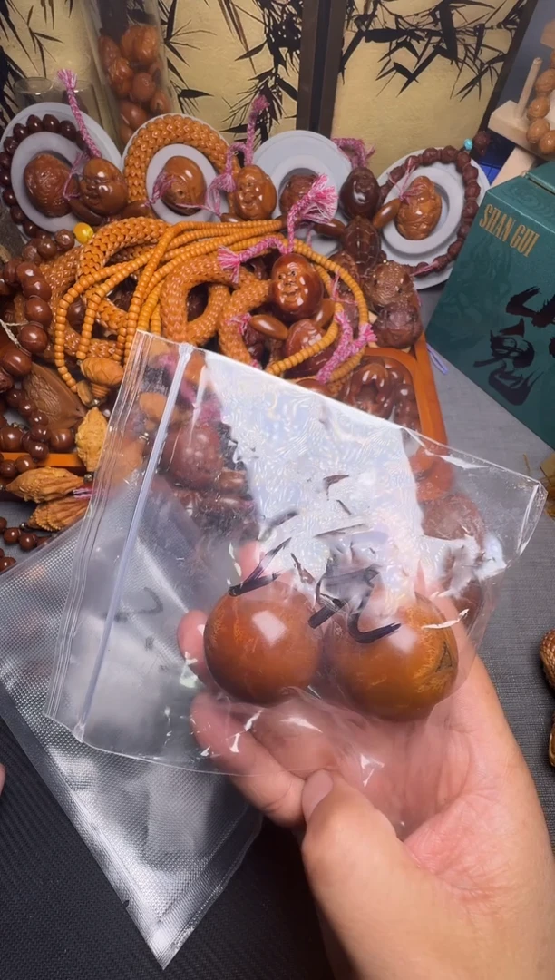 手串橄榄核用****82个光珠